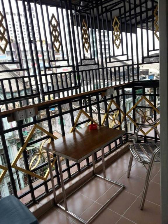 Chan Myae Guesthouse Rangoon Buitenkant foto