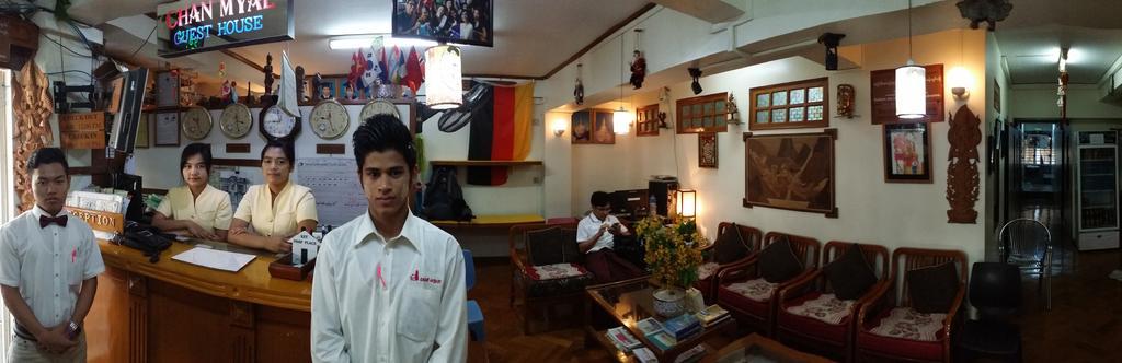 Chan Myae Guesthouse Rangoon Buitenkant foto
