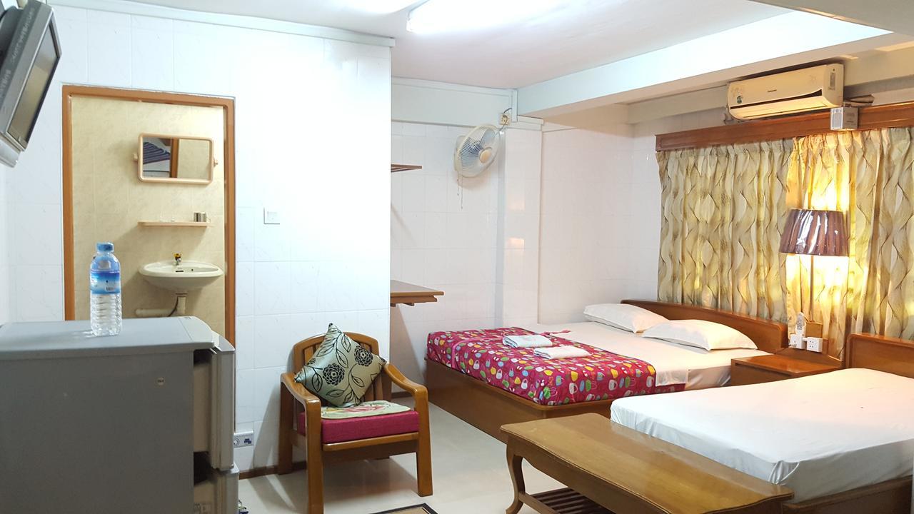Chan Myae Guesthouse Rangoon Buitenkant foto