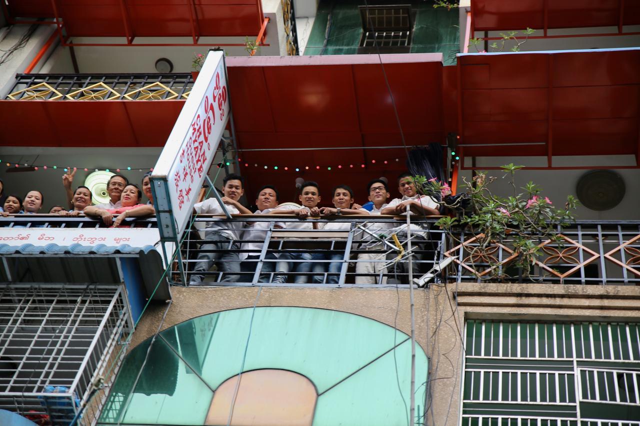 Chan Myae Guesthouse Rangoon Buitenkant foto