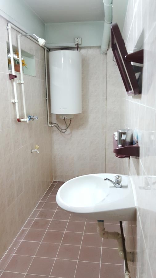 Chan Myae Guesthouse Rangoon Buitenkant foto