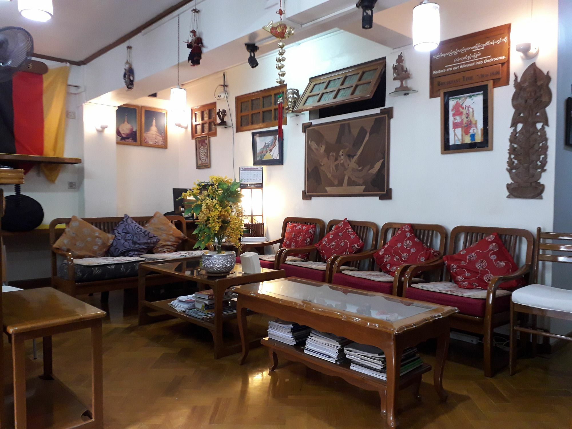 Chan Myae Guesthouse Rangoon Buitenkant foto